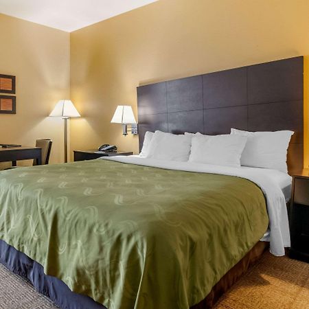 Quality Inn & Suites Lenexa Kansas City Ngoại thất bức ảnh