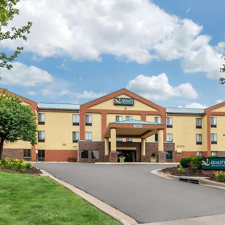 Quality Inn & Suites Lenexa Kansas City Ngoại thất bức ảnh