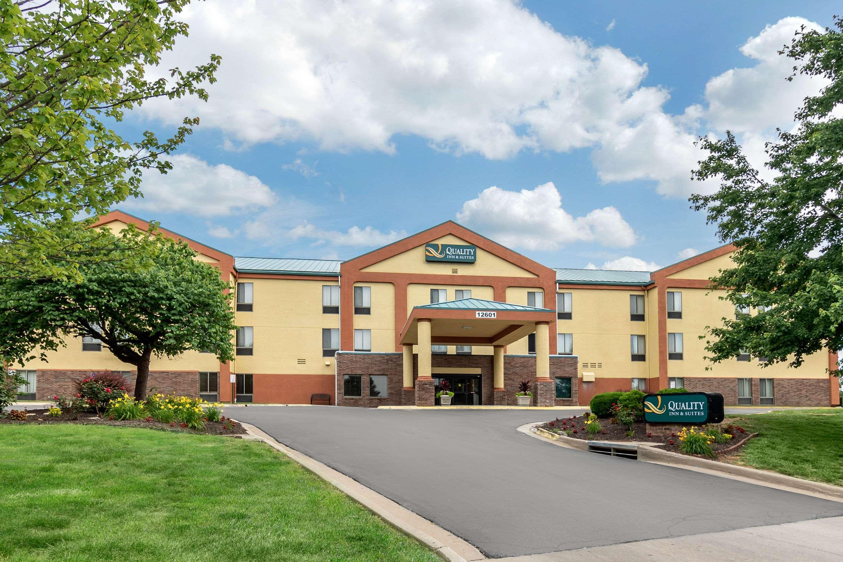 Quality Inn & Suites Lenexa Kansas City Ngoại thất bức ảnh